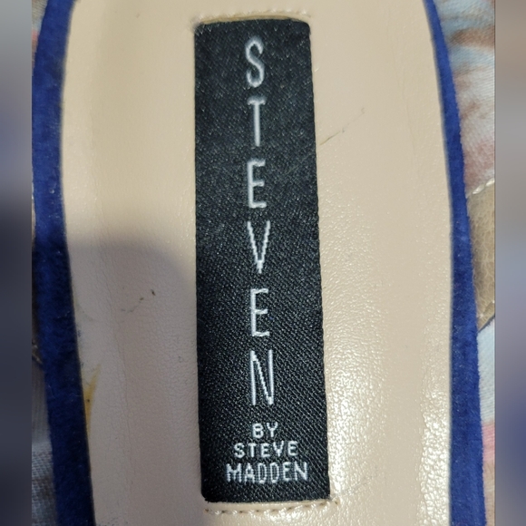 Steve Madden Blue Suede Sandals Ruffled Size 9 - Picture 4 of 5
